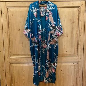 Old Shanghai Robe Satin Kimono Peacocks with Blossoms One size Rich Color NEW